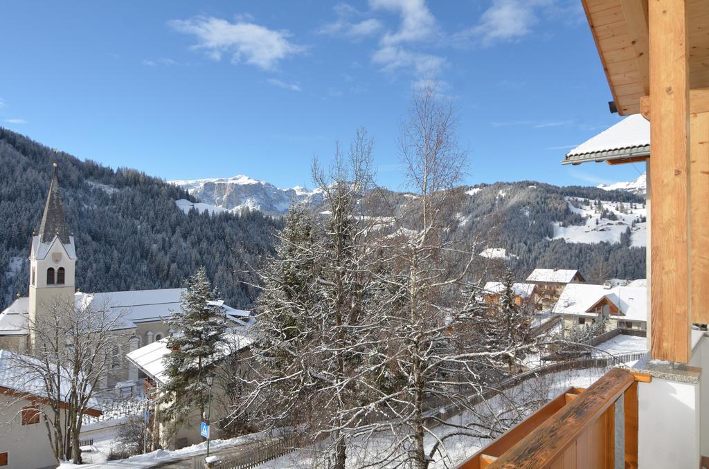 Villa Paroeis La Valle Esterno foto