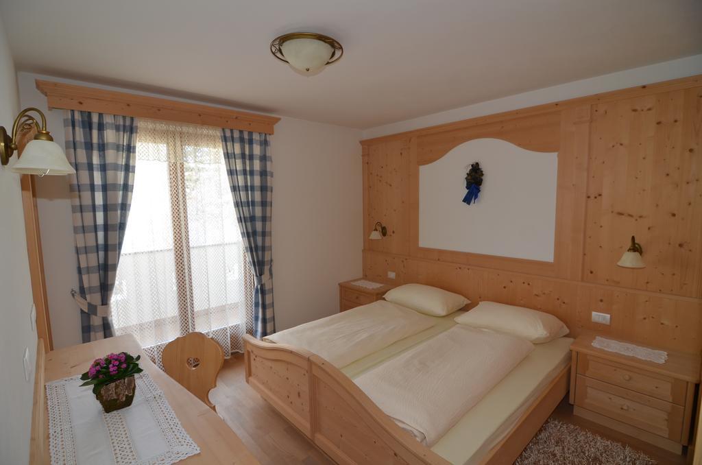 Villa Paroeis La Valle Esterno foto